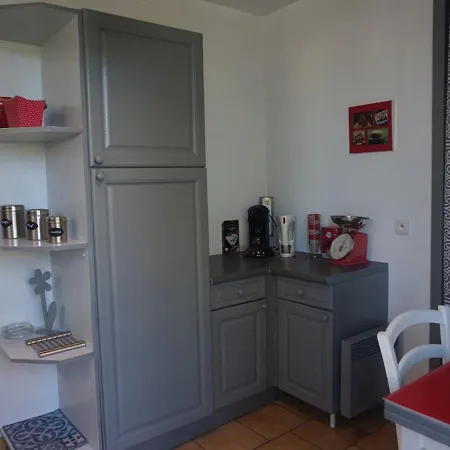 Maison Merville-franceville-plage, 4 Pieces, 6 Personnes - Fr-1-465-23 Semesterbostad *